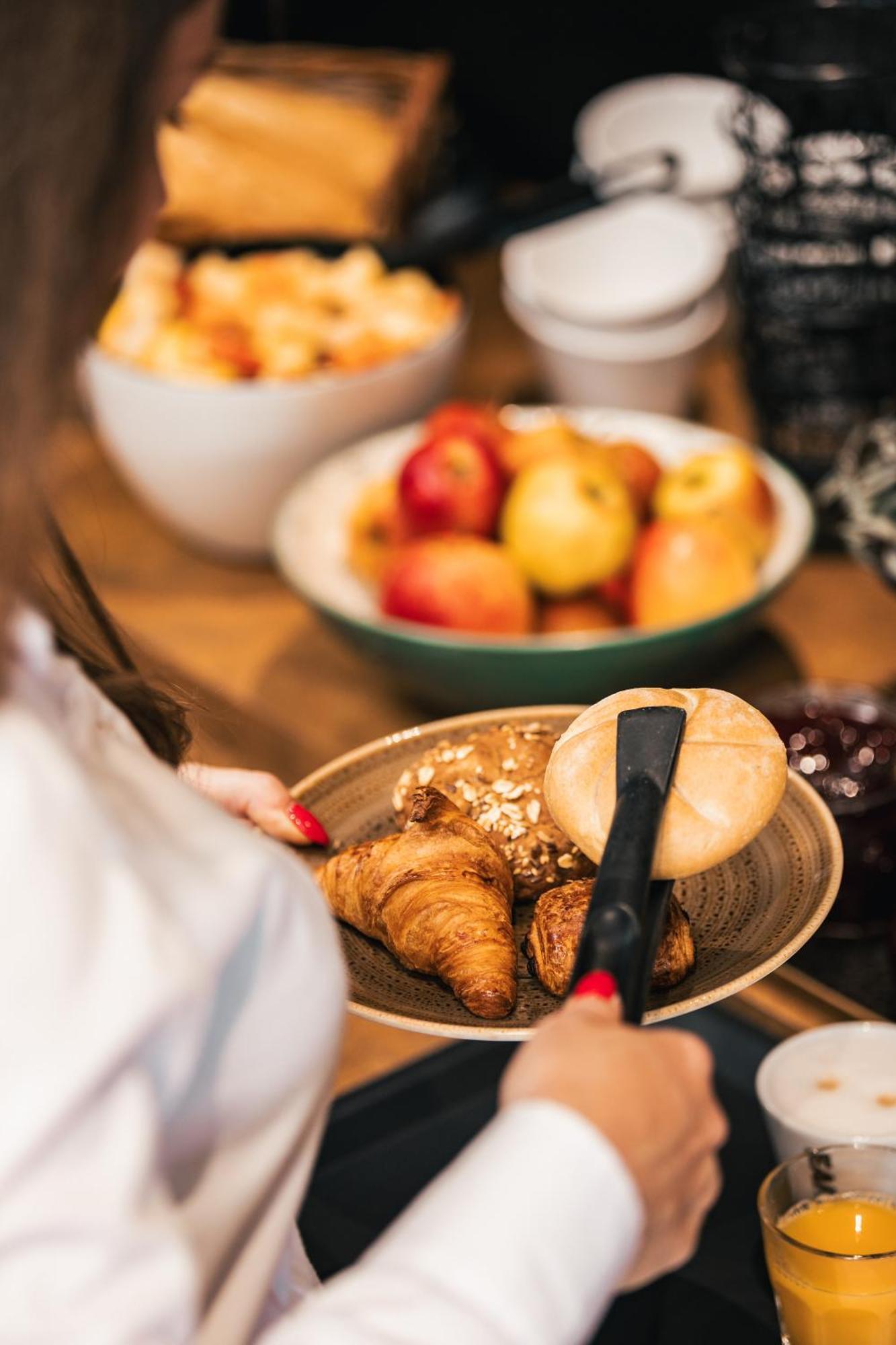 City Hotel 테르노젠 외부 사진