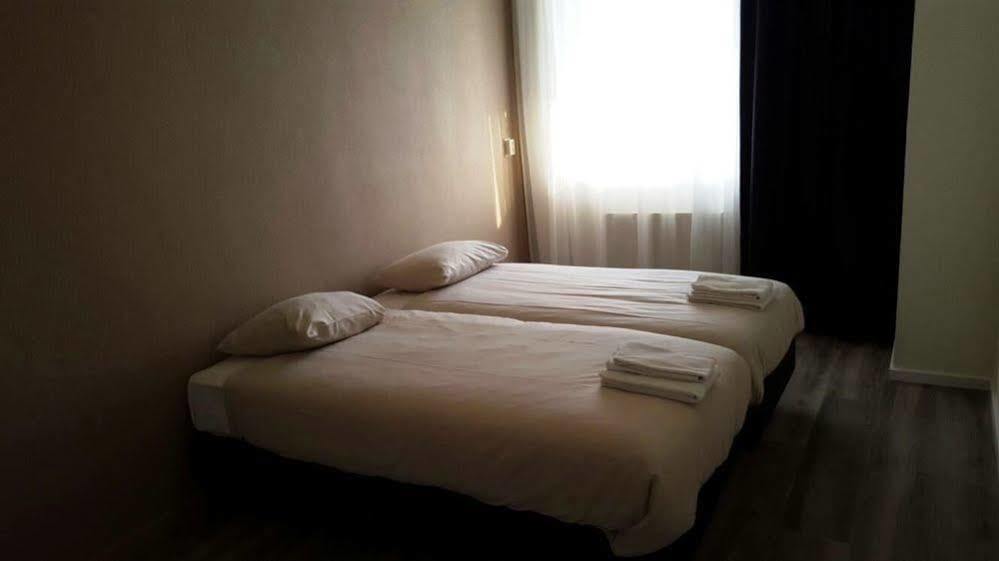 City Hotel 테르노젠 외부 사진